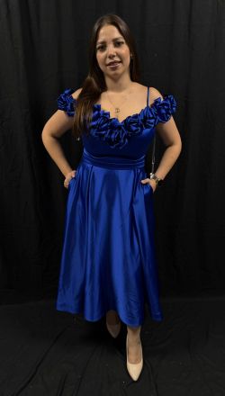 Rochie Blue Imperial MIDI cu Trandafiri